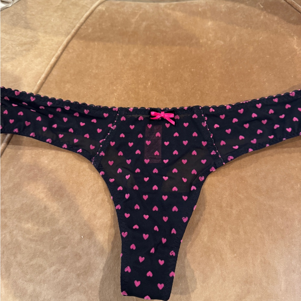 BNWT Betsy Johnson flocked hearts, intimate thong